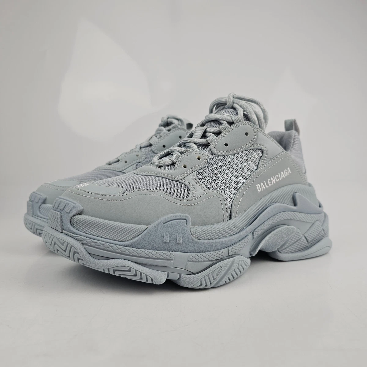 Balenciaga triple hotsell s light grey