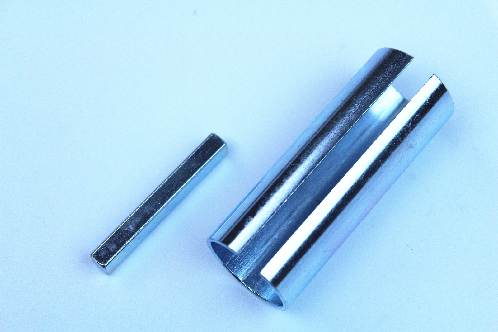 1" to 1 1/8" inch 1/4" Key Gas Engine pulley Crank Shaft Sleeve adapter Predator