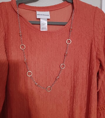 ALFRED DUNNER MOODY BLUES SIZE SMALL PAPRIKA TIE SHIRT WITH NECKLACE