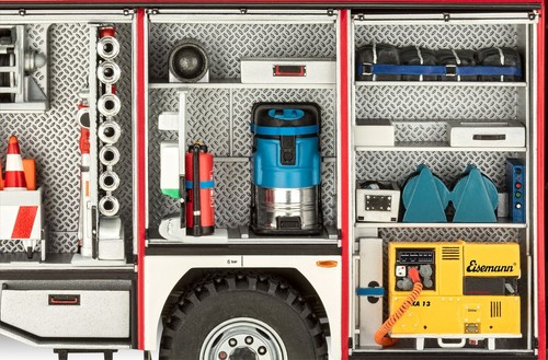 Revell Germany 1/24 Schlingmann TLF 16/25 Water Tender Fire Truck RMG7586-NEW - Picture 6 of 6