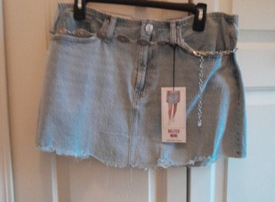 Vanilla Star Blue Light Washed mini skirt juniors size Large cotton denim
