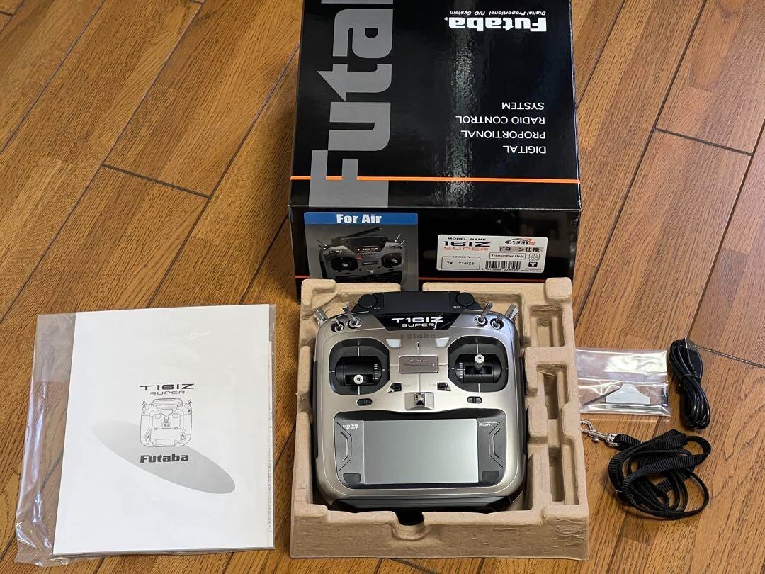 Futaba 16IZ super Mode for Air 18-Channel 2.4 GHz