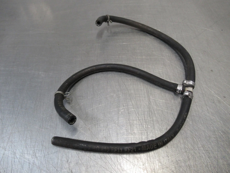 EB1102 2009 DUCATI MONSTER 696 TANQUE DE COMBUSTIBLE RESPIRADOR MANGUERA CONJUNTO Foto 3 de 4