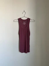 SET ACTIVE Rib Scoop Neck Tank in Plum Size MEDIUM