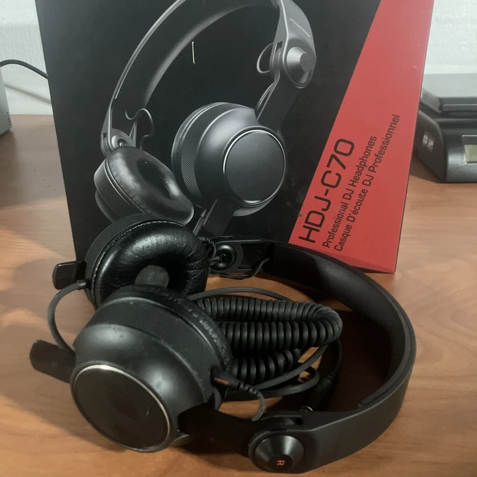 Pioneer Model Number # HDJ-C70 DJ Bluetooth Headphones Black Colored - Image 4 of 4