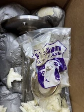 Yukon Gear YA F880007 5-Lug Rear Right Axle Ford 8.8 Diff 1541H Alloy