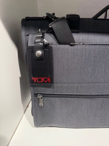 NEW Tumi Gen 4 Tri-Fold Carry-On Garment Bag w/ Shoulder Strap - GRAPHITE GREY - Picture 2 of 4