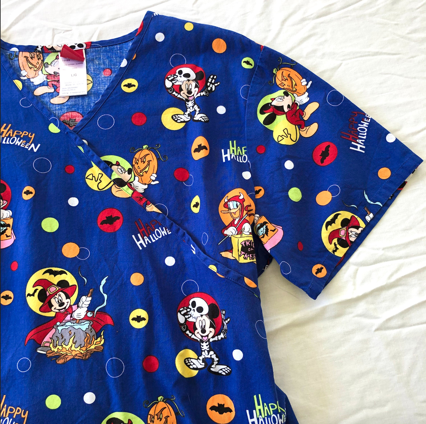 Blue Disney Halloween Scrub Shirt Mickey Minnie M… - image 3