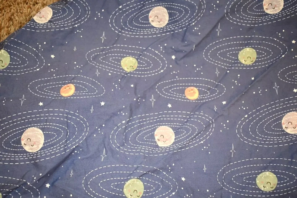 Juego de 2 sábanas ajustables de algodón blanco y azul K4 TREND LAB Planets espacio exterior Foto 4 de 4