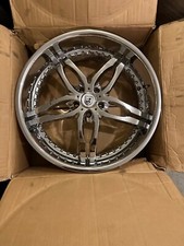 22 Inch Lexani Pyro Chrome Rim