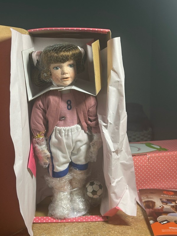 Paradise Galleries Treasury Collection Premiere Edition Porcelain Doll Outdoor