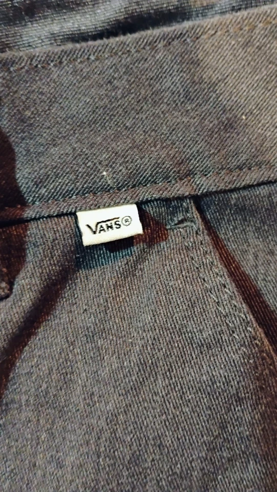 Pantalones de vestir informales gris carbón VANS Off the Wall para niños talla 12 Foto 3 de 4