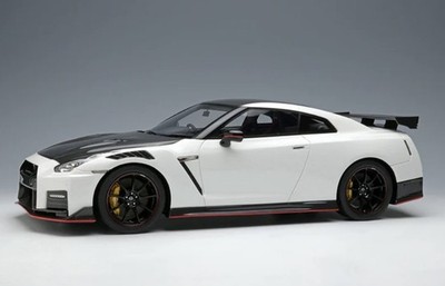 Nissan GT-R Nismo - Brilliant White Pearl - 2022 - 1/18 - Make Up Idea IM060B