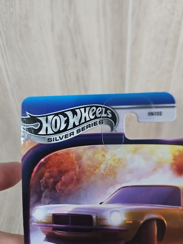 2025 HOT WHEELS FAST & FURIOUS SILVER SERIES Villains 1973 Chevy Camaro 4/5 - Picture 6 of 9