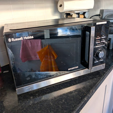Russell Hobbs RHM2503B 25L 900W Countertop Microwave Timer/Defrost Black