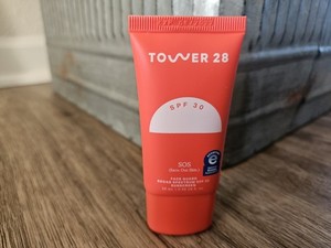 Tower 28 SOS Faceguard Broad Spectrum SPF 30 Sunscreen .68 fl oz NEW