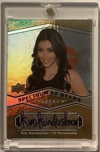 2009 Upper Deck Spectrum Of Stars Kim Kardashian SP RC Auto Autograph