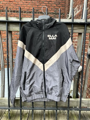 ELLA MAI  Heart On My Sleeve Tour 2023  Hooded Windbreaker Jacket Size LARGE