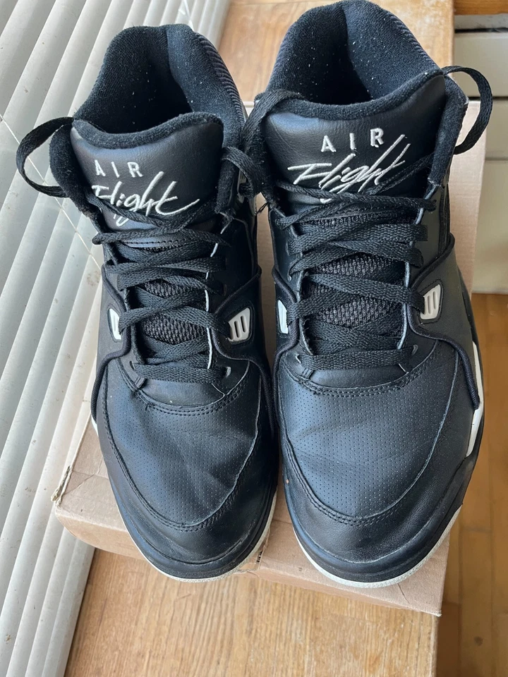 Nike Air Flight 89 (2012) Black/Zen Grey-Cool Grey 306252-010 US10 EUR44,5 - Image 2 of 4