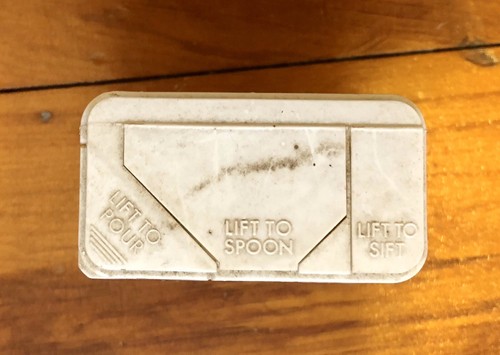 Vintage Schilling 1977 Ground Turmeric Spice Tin Great Condition - Picture 5 of 7