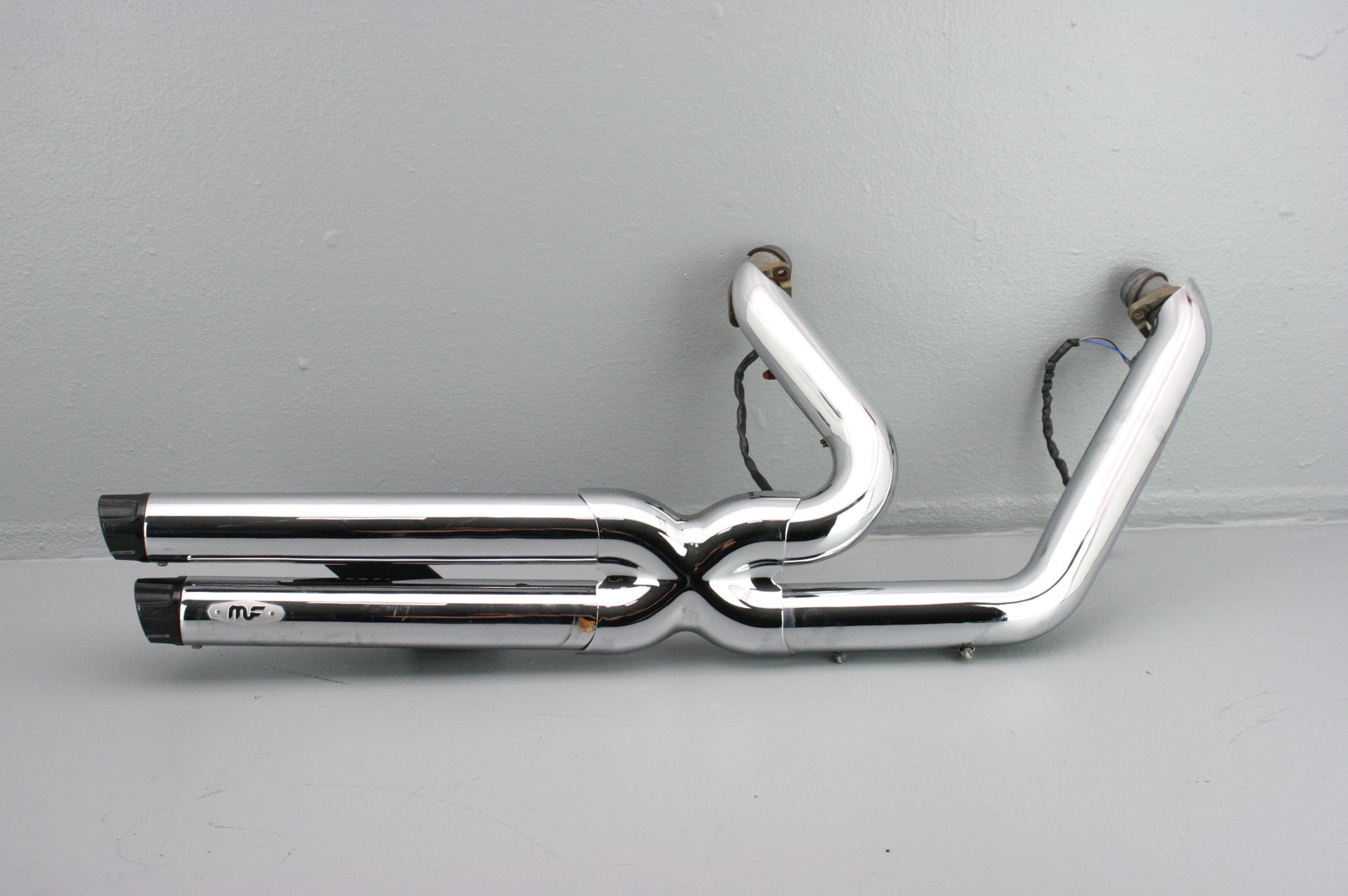 2009 Harley Softail Rocker C Exhaust Header Muffler Pipes Set MAGNAFLOW