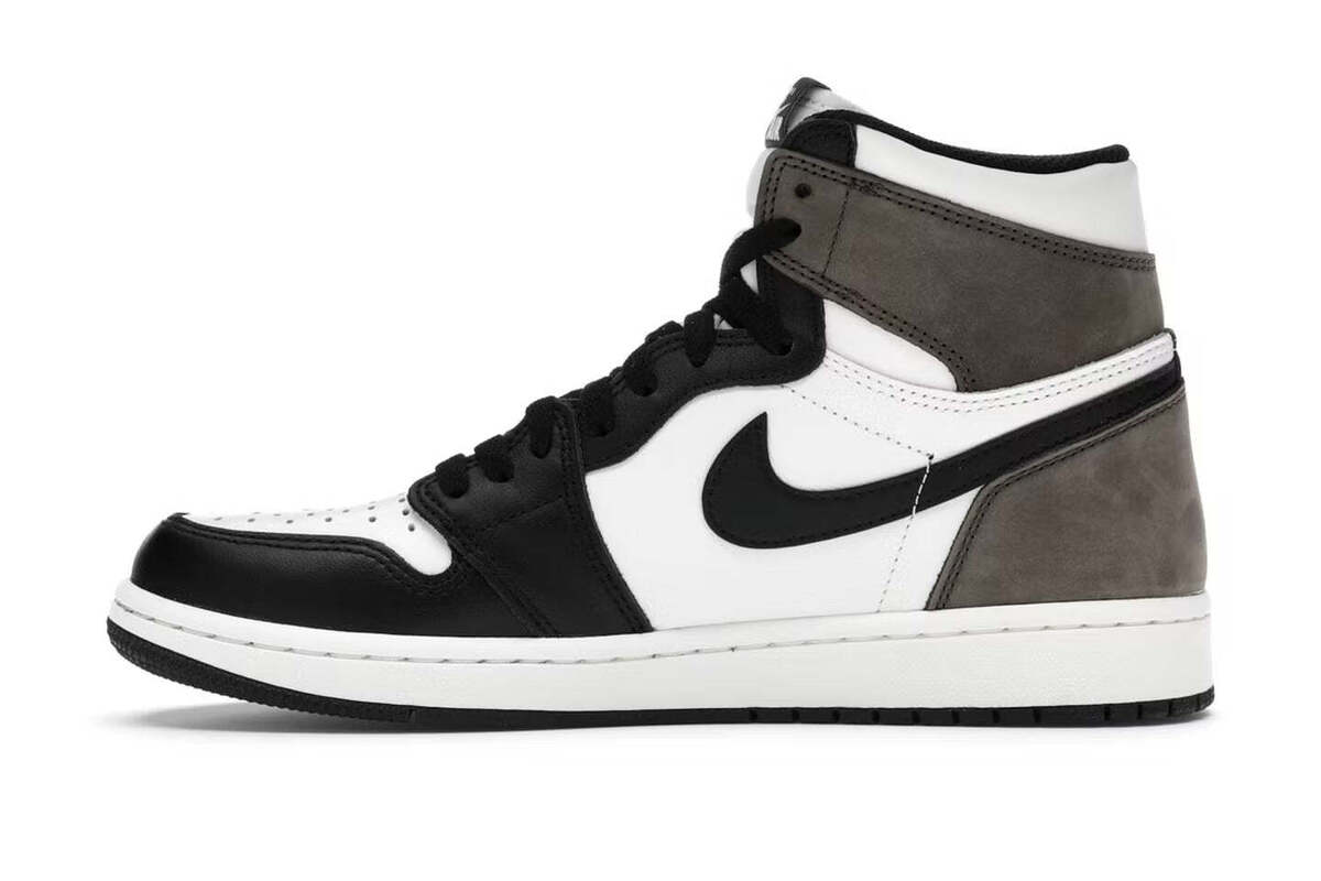 Size 10 - Jordan 1 Retro OG x Travis Scott High Mocha for Size 10 - Jordan 1 Retro OG x Travis Scott High Mocha for