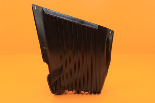 03-09 2005 Trail Boss 330 OEM Left Foot Well Footwell Rest Mud Guard - Picture 6 of 9