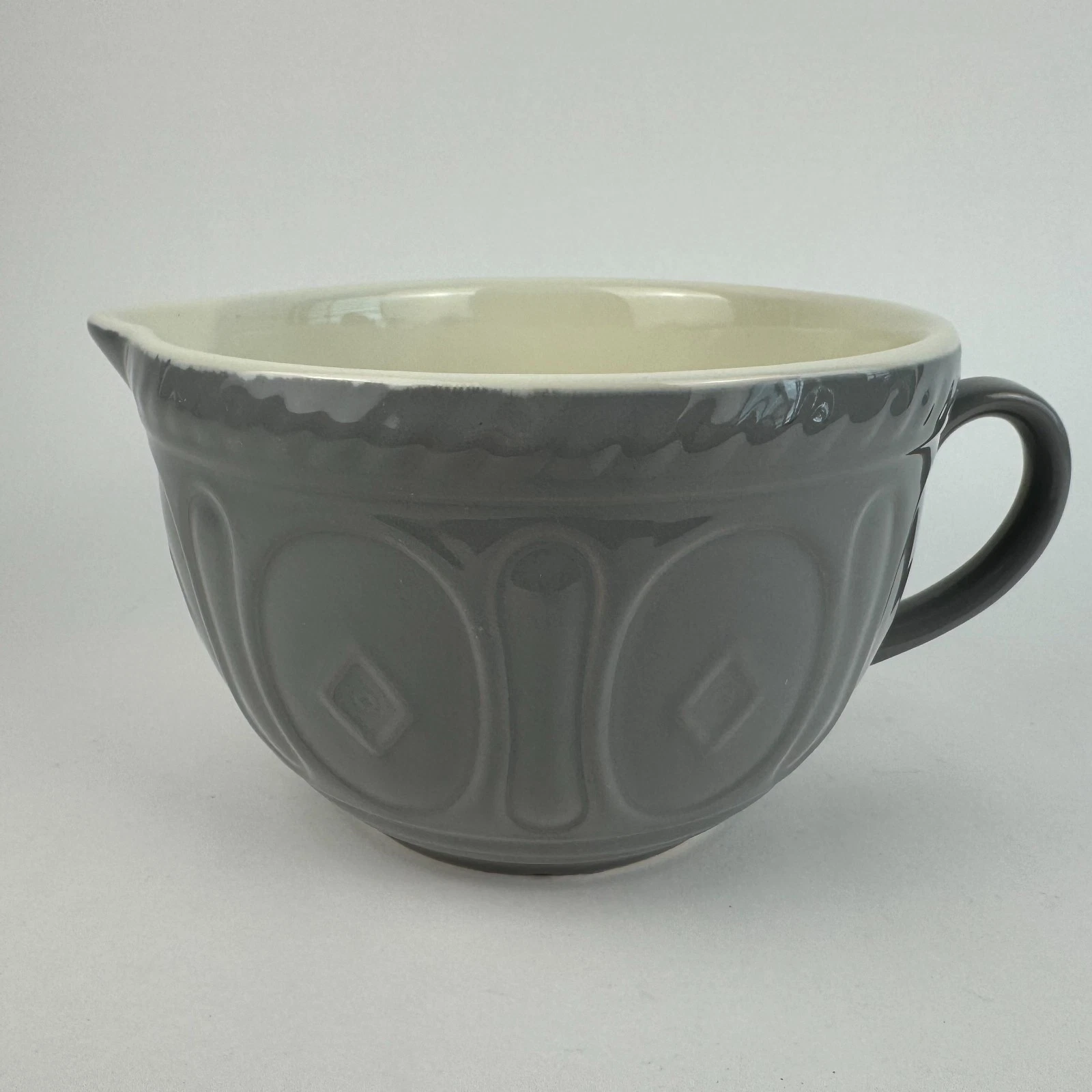Mason Cash Gray Batter Bowl 2 QT Pour Spout Mixing Ceramic Original Cane