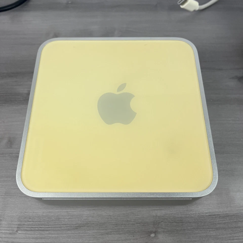 Apple Mac Mini G4 PowerPC 1.42GHZ CPU 1 Gb RAM 111Gb Hard Drive W/ Power & DVI - Image 3 of 4