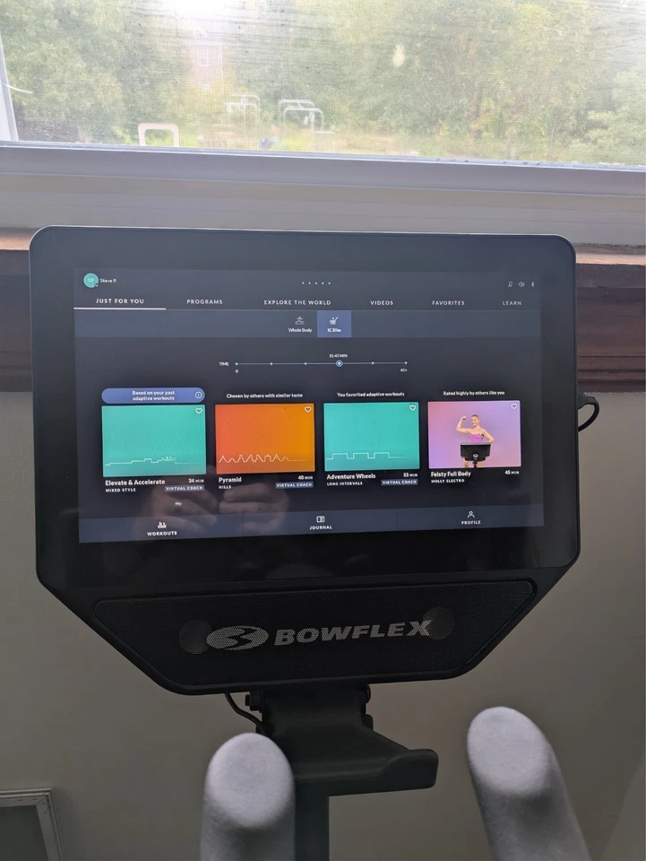 Bowflex VeloCore Internet Connected Bike with 16 Inch screen, Exercise bike - Image 2 of 4