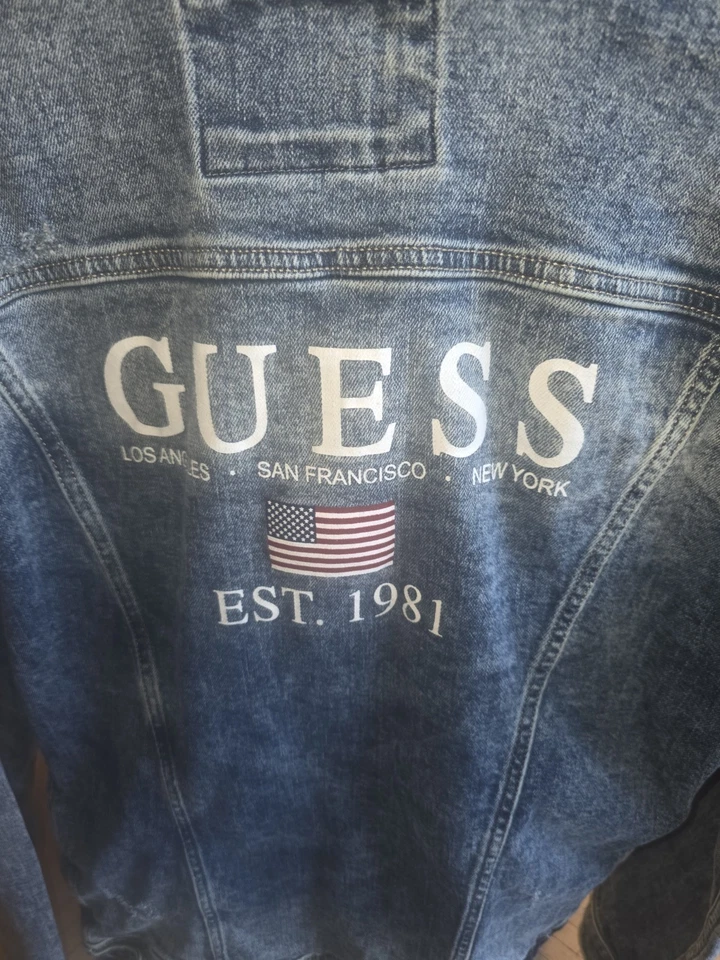 Guess Herrenjacke Jeans Gr M mit Logo und Flagge am Saum - Bild 3 von 4