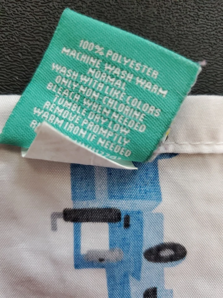 Sábana bajera plana pillowfort coches camiones sensación satinada microfibra 82x97" totalmente usada en excelente estado Foto 3 de 3