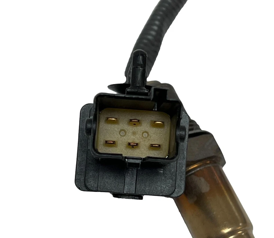 Sensor de oxígeno Bosch 15667 para Infiniti Nissan Volvo 350Z C70 FX35 G35 M35 99-08 Foto 2 de 4