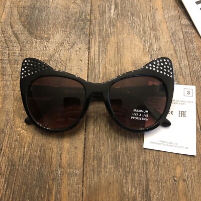 Molo Girls Black Round Gradient Cat Shaped Sunglasses One Size (Missing Gems)