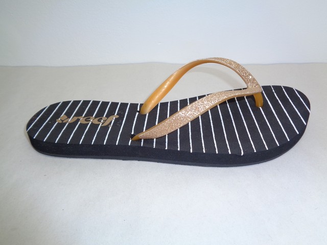 black and gold flip flops womens