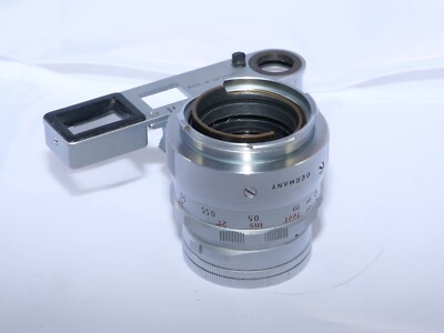 フィルムカメラ LEICA M3 (S/S) + Summicron M 50mm 2nd Leica M3 Summicron-DR 50mm f2 lens w/ Close Up Eyes. Leica