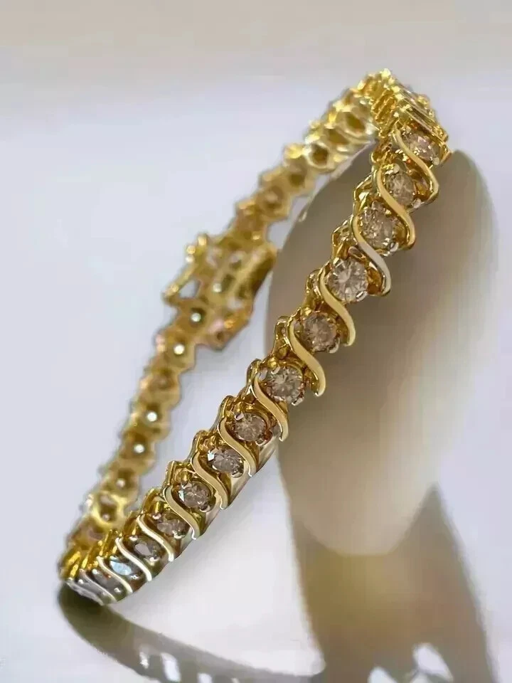 Brazalete de tenis para mujer de diamantes de corte redondo de 5 quilates enchapado en oro amarillo de 14 quilates Foto 3 de 3