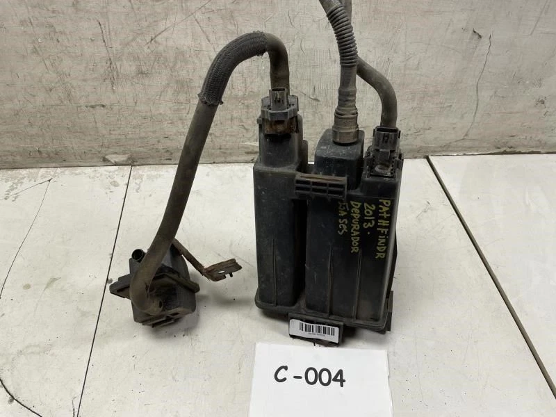 Nissan Pathfinder SV 2013 bote de vapor de combustible OEM+ Foto 2 de 4