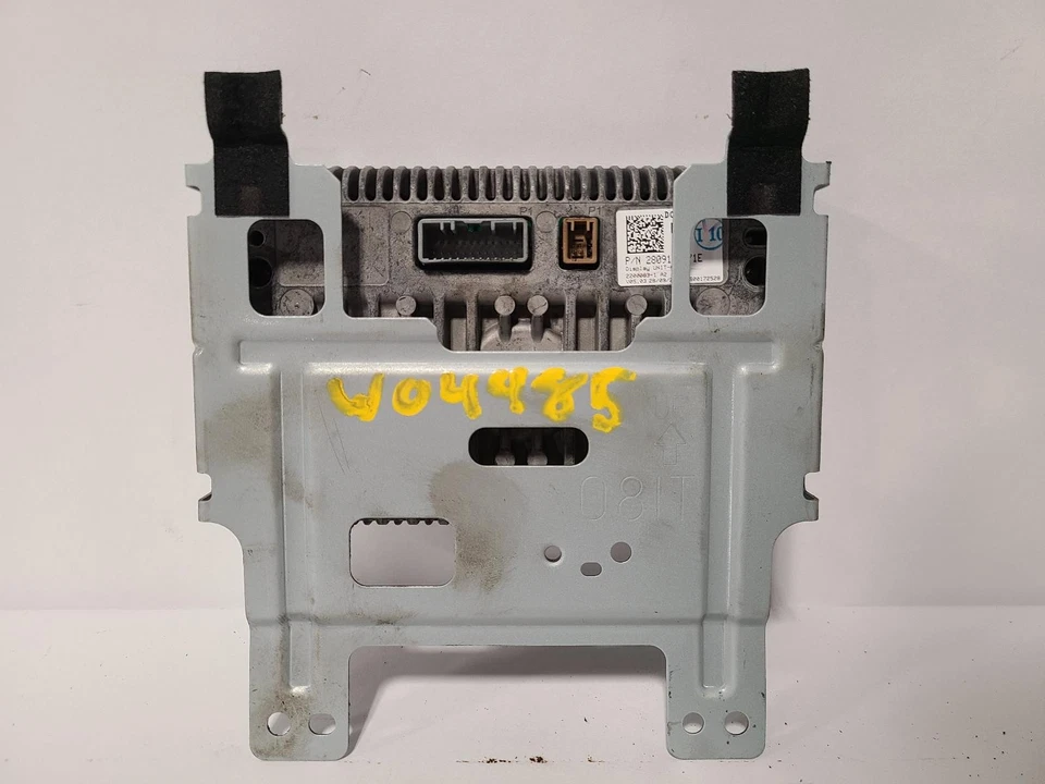 Pantalla de infoentretenimiento usada se adapta a: Infiniti G37 2011 cupé pantalla de navegación Foto 2 de 4