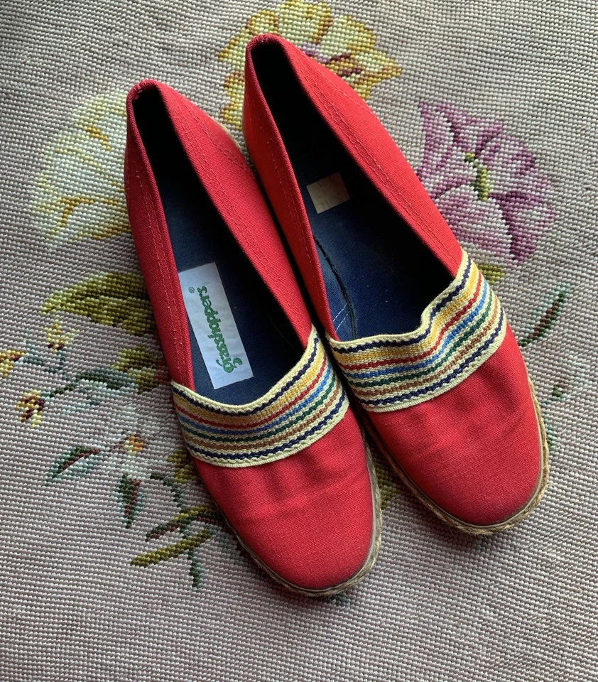 Zapatos boho mocasines planos de lona sin cordones Grasshoppers de colección 10/10,5 cuñas rojos Foto 3 de 4
