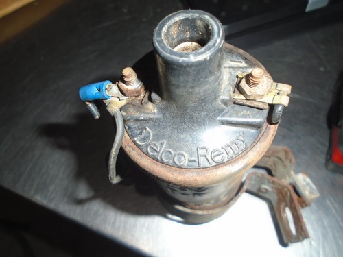 Delco Remy Coil Clean Delco Remy 293 B-R IGNITION COIL & BRACKET Corvette chevelle 442 | eBay