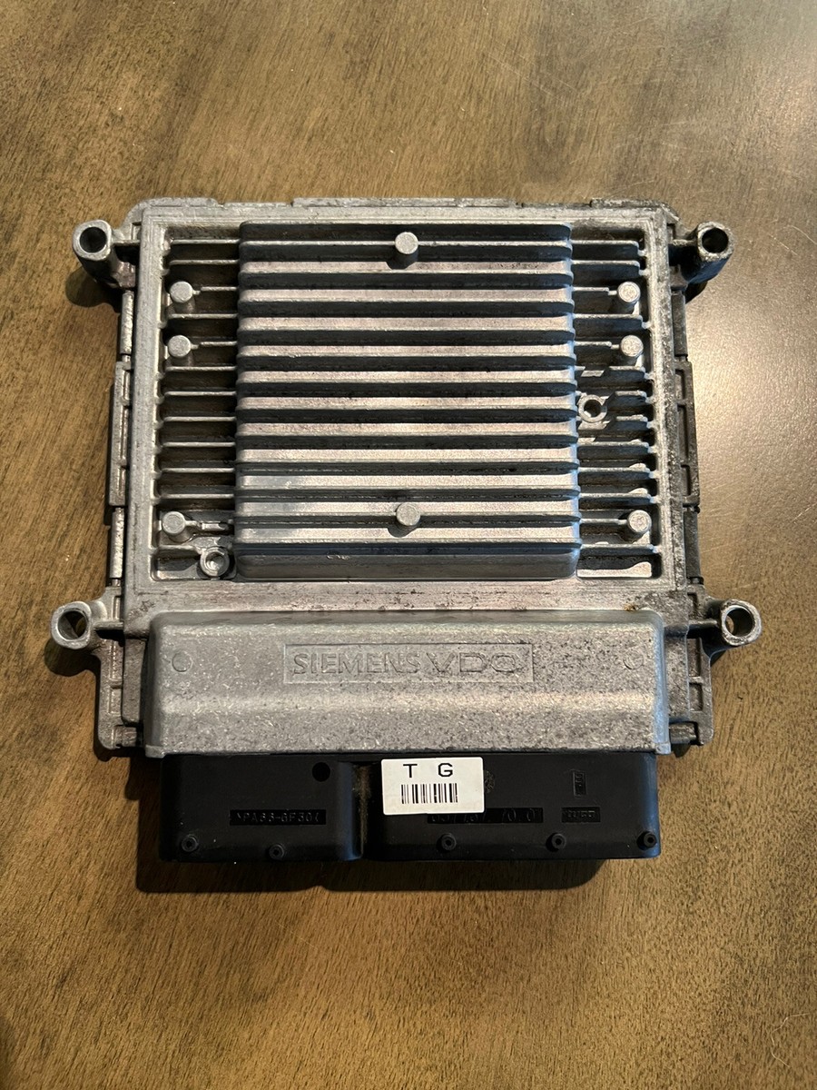 コンピュータ・IT Cattaneo DX-U1100-2E0212｜産業用エッジAIコンピュータ DX-U1000