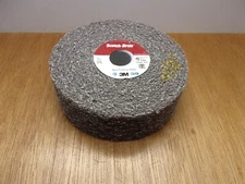 3M Scotch-Brite 6" X 2" 1" Arbor Fine Convolute Deburring Wheel Silicon Carbide