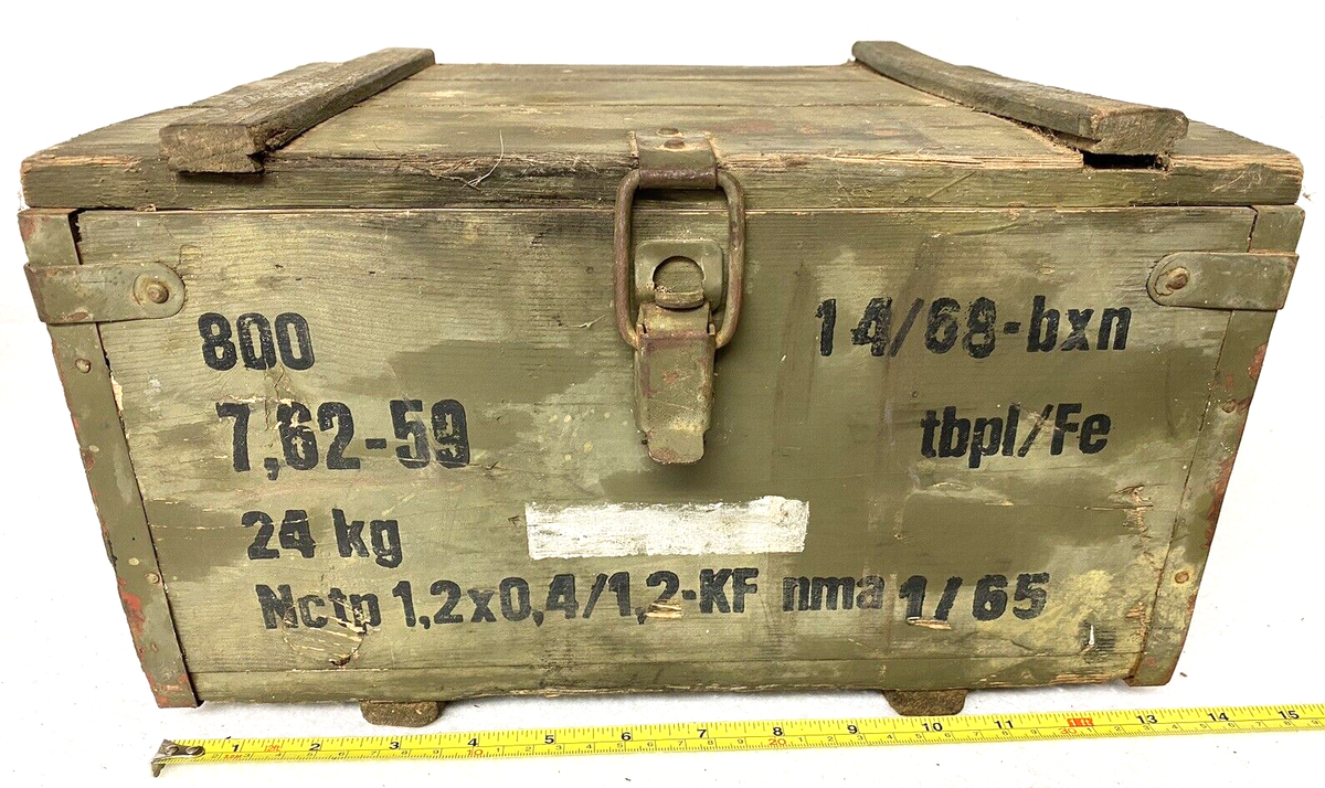VINTAGE AMMO BOX,VIETNAM ERA 1/65,7.62mm,800 ROUNDS,WOODEN,14