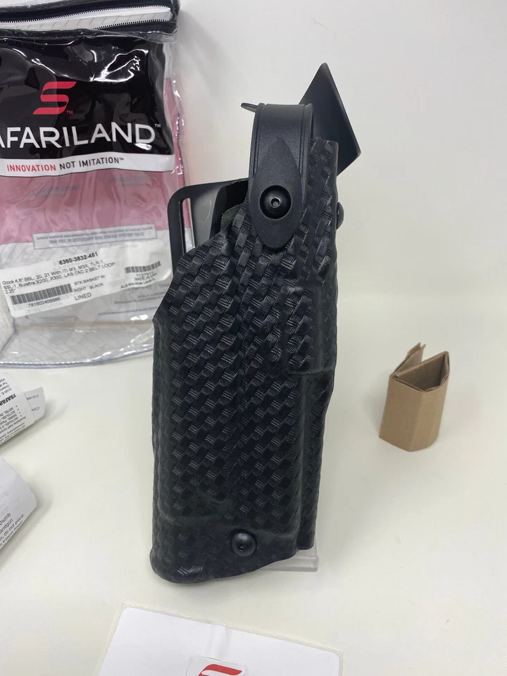 Safariland® 6360 ALS®/SLS Level-3 Duty STX BSK RH Holster, GLOCK 20, 21 w/ LIGHT - Image 4 of 4