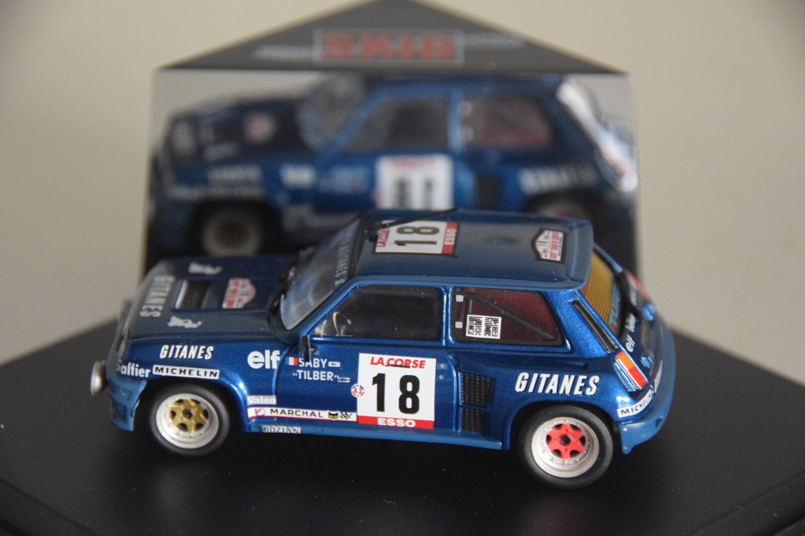 Picture 4 of 10
