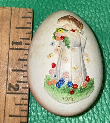 アンリ人形 Girl in the Egg ⭐︎イースター Vintage 1980 Annual Easter Egg Girl with Flowers Ferrandiz