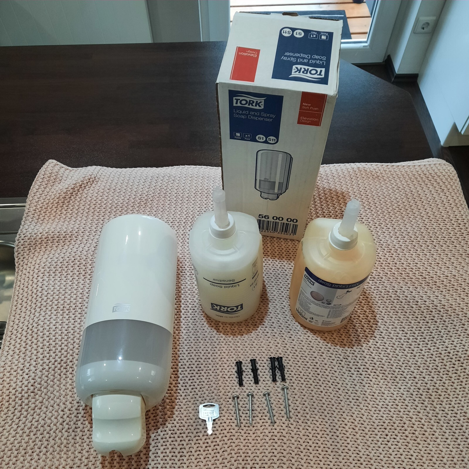 Foto 1 di 2