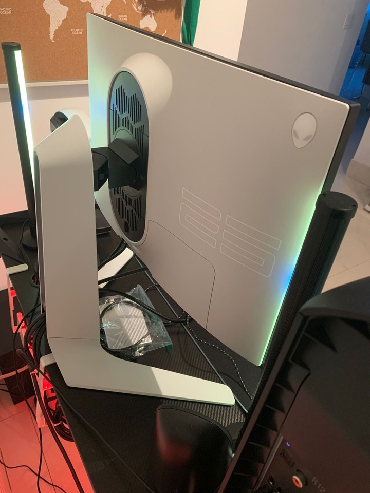 Alienware Aurora R12 Gaming (BattleStationAllItemsIncluded) 11th Gen i9 ...