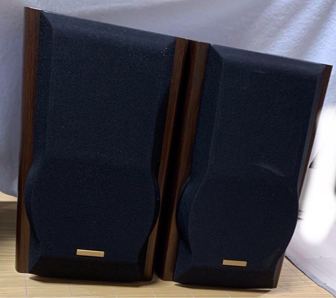 Kenwood LSF-555 2-way Bookshelf Speakers Bass-Reflex Vintage Kenwood LSF-555 2-way Bookshelf Speakers Bass-Reflex Vintage